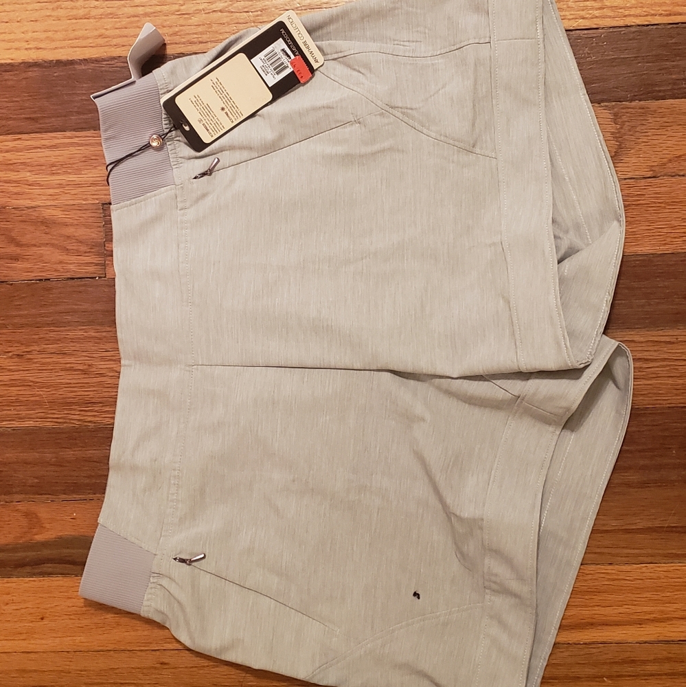 Calia Active Shorts. NWT